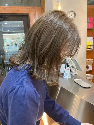 ミディアム 金子 歩実のヘアスタイル