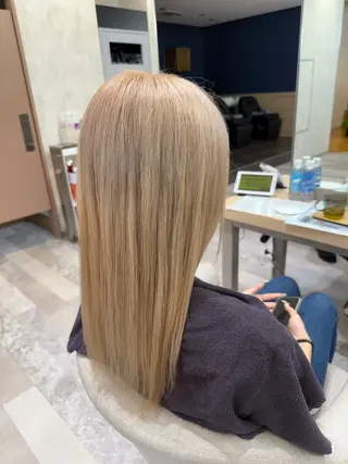 セミロング カラー みうら さらのヘアスタイル
