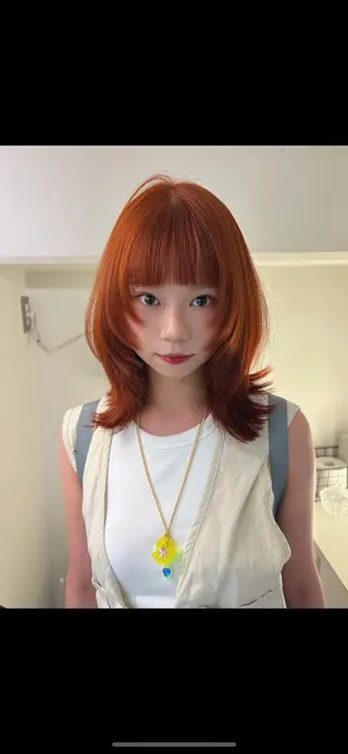 ミディアム カラー Airi 韓国y2k ハイレイヤーのヘアスタイル