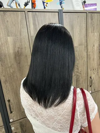 ロング カズキ🌼曲がる 縮毛矯正のヘアスタイル