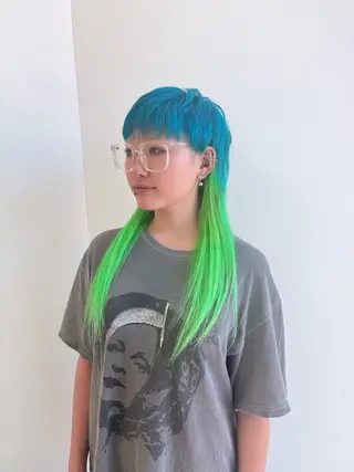 セミロング カラー 🧤高明度ハイトーン 🧤莉音のヘアスタイル