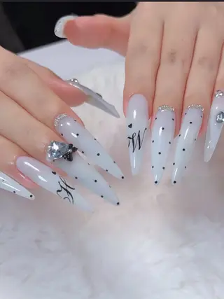 ネイル Royal Nailのネイルデザイン