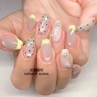 ネイル R inのネイルデザイン