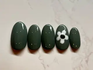 ネイル 🌈ISHII MlUのネイルデザイン