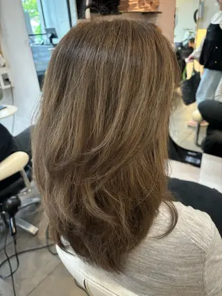 カラー サカウエ 透明感カラー🫧のヘアスタイル