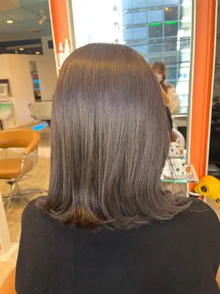 ミディアム カラー うしだ かおるのヘアスタイル