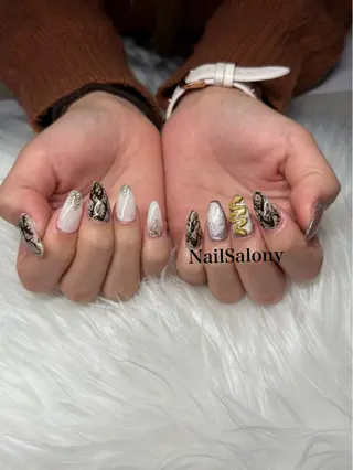 ネイル Nail Salon yのネイルデザイン