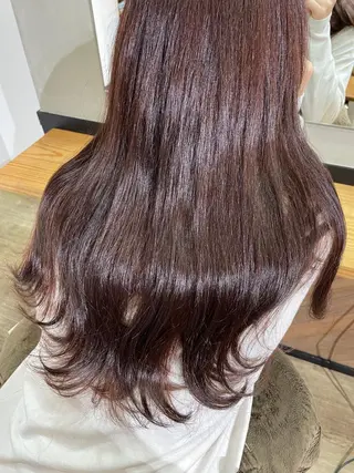 セミロング カラー カジ エリナのヘアスタイル