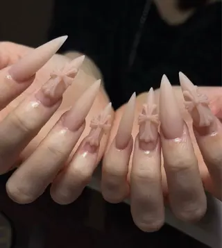 ネイル AUREA Nail 心斎橋店のネイルデザイン