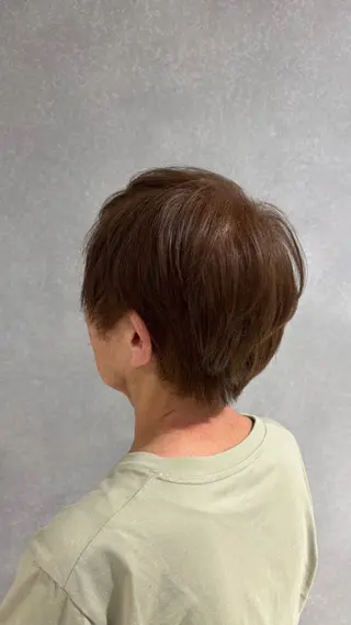 ショート カラー 𝐇𝐈𝐑𝐀 𝐘𝐀𝐌𝐀のヘアスタイル