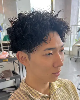 ショート パーマ メンズ Oops旧TABOO 早野太郎のヘアスタイル