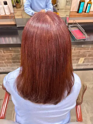 セミロング カラー パーマ イツキ🌕デザインカ ラー🥨髪質改善🫧のヘアスタイル