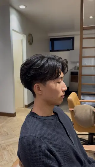 ショート メンズ メンズ特化/フェザー パーマ 和哉のヘアスタイル