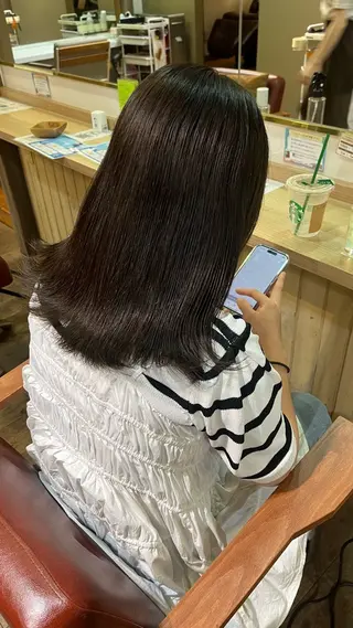 カラー 黒滝 真歩のヘアスタイル