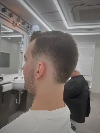 ミディアム 【床屋💈No.1】 ドラゴン🐉のヘアスタイル