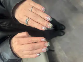ネイル PEEKABOO 旧:momo京橋のネイルデザイン