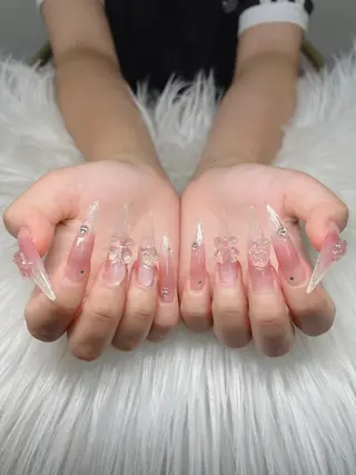 ネイル Lee Nailsのネイルデザイン