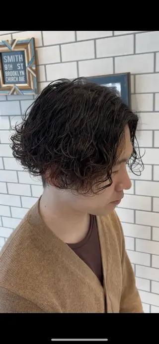 パーマ メンズ 【メンズ特化】テーパ ーフェード×パーマのヘアスタイル