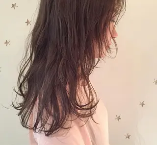 セミロング 市川 千夏のヘアスタイル