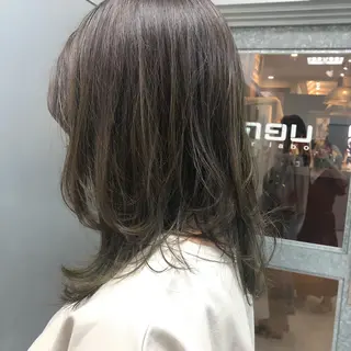 セミロング ZAZA ASAMIのヘアスタイル