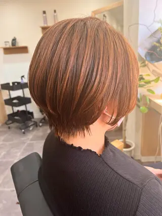ショート カラー (kakko )のヘアスタイル