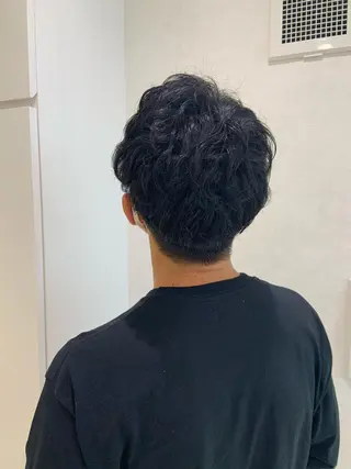 ショート パーマ ヘアアレンジ メンズ ハイトーンカラー🤍 山下 優華のヘアスタイル