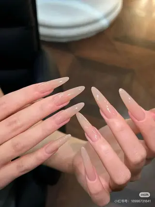 ネイル ユリ 💕のネイルデザイン