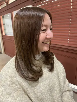 セミロング 阪急塚口駅徒歩5分 PENNY🌼のヘアスタイル