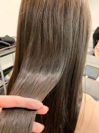 ミディアム カラー パーマ 透明感カラー/ レイヤー　YUKAのヘアスタイル
