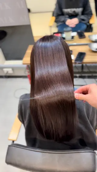 ロング カラー 川口 飛鳥のヘアスタイル