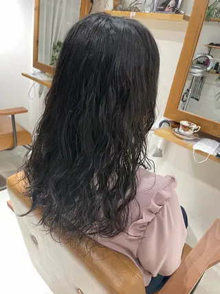 ロング パーマ 大西 杏依のヘアスタイル