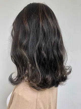 ミディアム カラー サワタ ミサのヘアスタイル