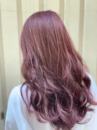 ロング siki. 石渡のヘアスタイル
