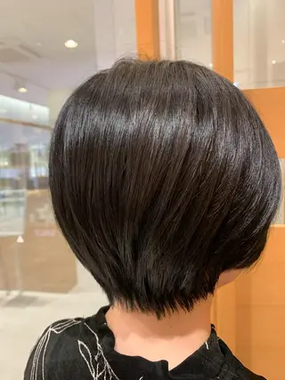 ショート カラー ARMONY秋山輝也 コテ巻き風パーマ特化のヘアスタイル