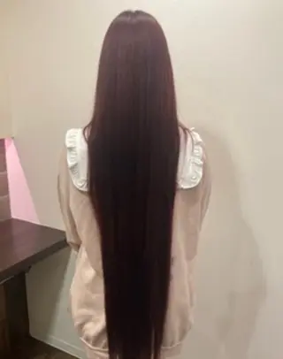 カラー 佐藤 舞のヘアスタイル