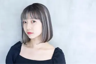 ミディアム カラー レイヤーカット ベージュカラー/小島のヘアスタイル