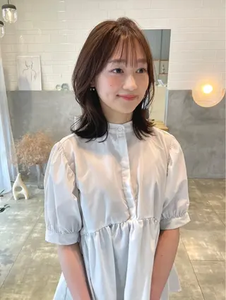 ミディアム 濱田 香澄のヘアスタイル