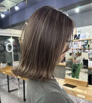 ミディアム カラー 木下 泰乙のヘアスタイル