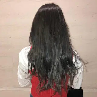 ロング 齋藤 樹里のヘアスタイル