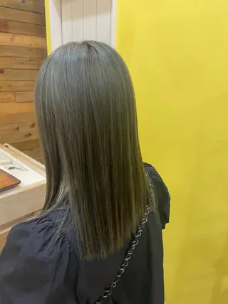 ミディアム ちぐさ/艶髪 ワンカラー🤍のヘアスタイル