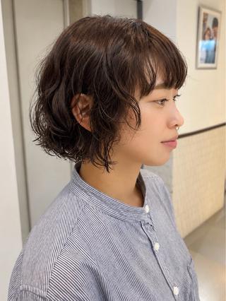 ショート コテ巻き風パーマ 藤澤 知彌のヘアスタイル