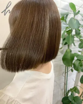 ショート カラー hubhair レイヤー/透明感のヘアスタイル