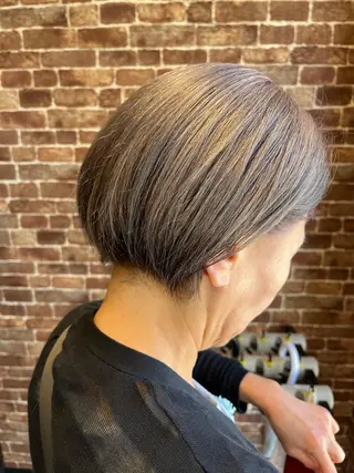 ショート カラー パーマ ヘアアレンジ メンズ キッズ ネイル マツエク・マツパ アイブロウ 久木原 ゆりのヘアスタイル