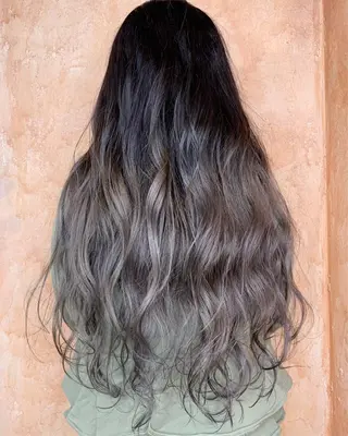 ロング カラー 沖縄東京2拠点美容師 mamicoのヘアスタイル