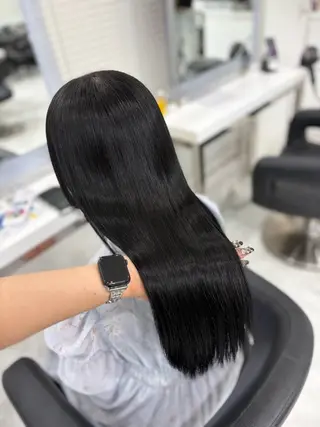 ロング カラー 🎀RIN🎀 縮毛矯正🩶暗髪のヘアスタイル