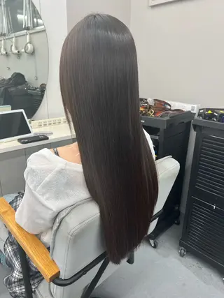 ロング 亀田 泰生のヘアスタイル