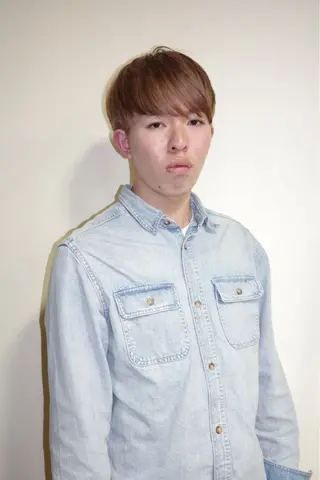 ショート カラー メンズ 浅岡 昭汰のヘアスタイル