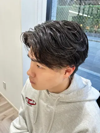 カラー パーマ メンズ 片山 仁のヘアスタイル
