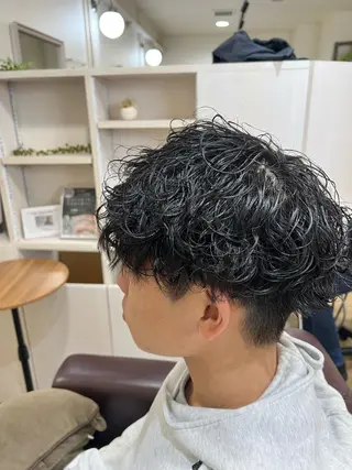 ショート メンズ パーマ／メンズ ／ピンパーマ/横山のヘアスタイル
