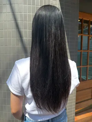 ロング 城 梨音のヘアスタイル